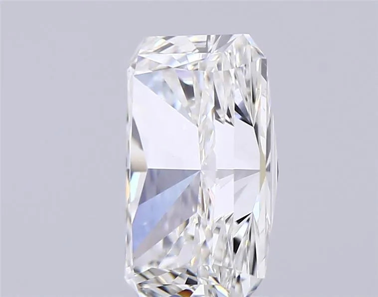 2.6 Carats RADIANT Diamond