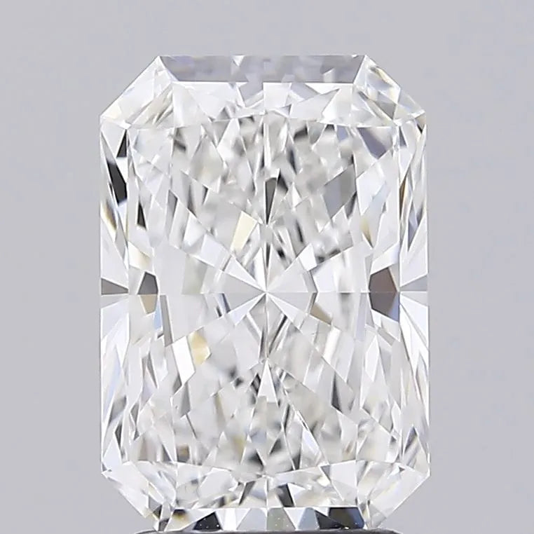 2.6 Carats RADIANT Diamond
