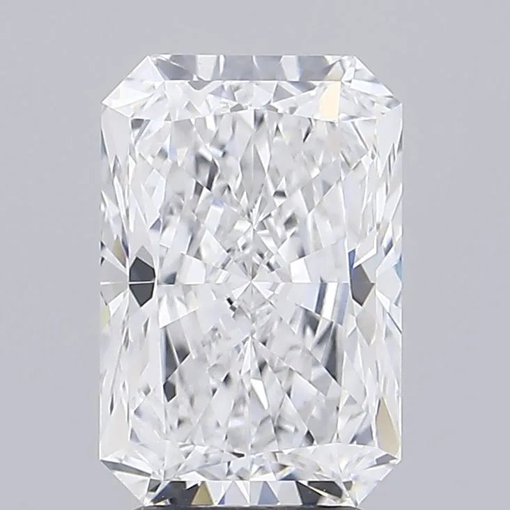 4.07ct Radiant Lab Grown Diamond (Colour D, Clarity VVS1, IGI Certified)