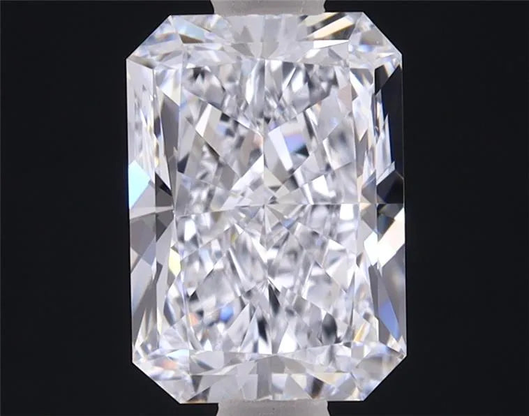 1.51ct Radiant Lab Grown Diamond (Colour D, Clarity IF, IGI Certified)