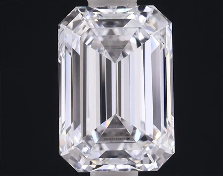 1.52 Carats EMERALD Diamond
