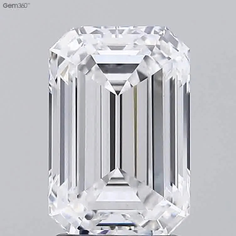 2.6 Carats EMERALD Diamond