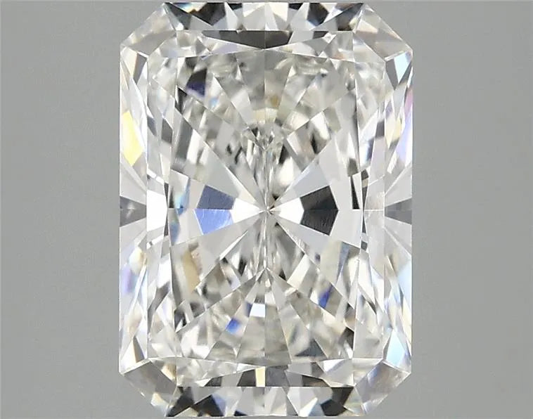 3.08ct Radiant Lab Grown Diamond (Colour G, Clarity VVS2, IGI Certified)