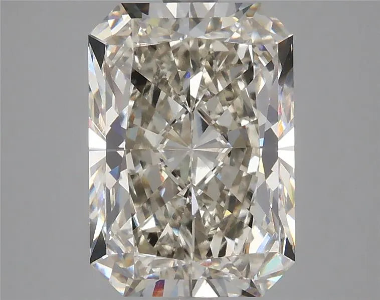 4.02ct Radiant Lab Grown Diamond (Colour H, Clarity VVS2, IGI Certified)