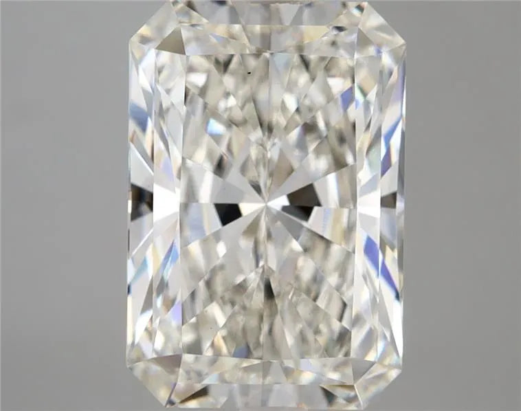 5.13 Carats RADIANT Diamond